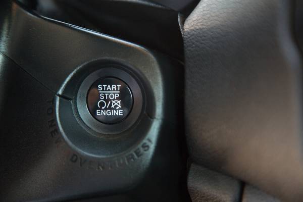 2018 Jeep Renegade Latitude FWD SUV for sale in Costa Mesa, CA – photo 24