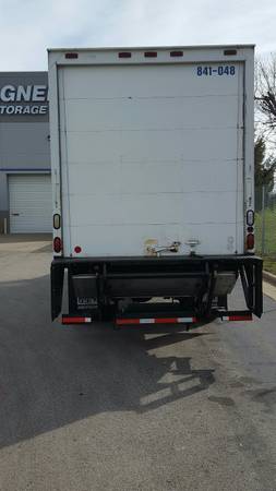 2008 Hino CDL Truck 28' Plus 28' Van Body 4,000# Liftgate for sale in Earth City, MO – photo 5