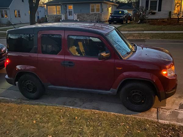 2009 Honda Element - cars & trucks - by owner - vehicle automotive... for sale in Madison, WI – photo 2