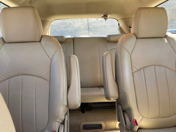 2011 Buick Enclave CXL-1 - - by dealer - vehicle for sale in FAIRMONT, MN – photo 11