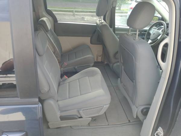 2009 Dodge Grand Caravan: Dual Sliding Doors, 3rd Row Seat, Runs for sale in Wichita, KS – photo 10