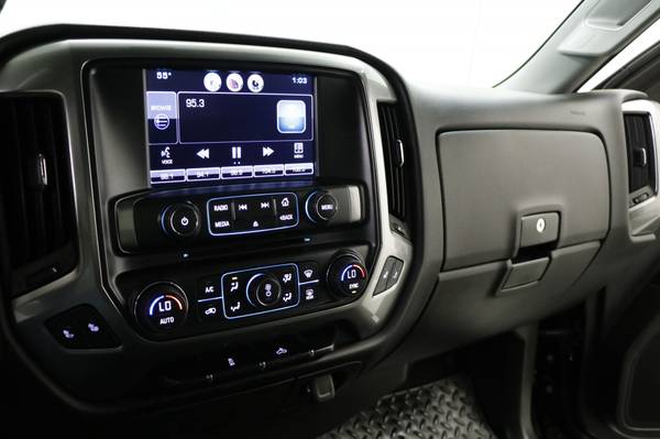 HEATED SEATS! 2015 Chevrolet SILVERADO 1500 LT 4X4 4WD Double Cab for sale in Clinton, MO – photo 8