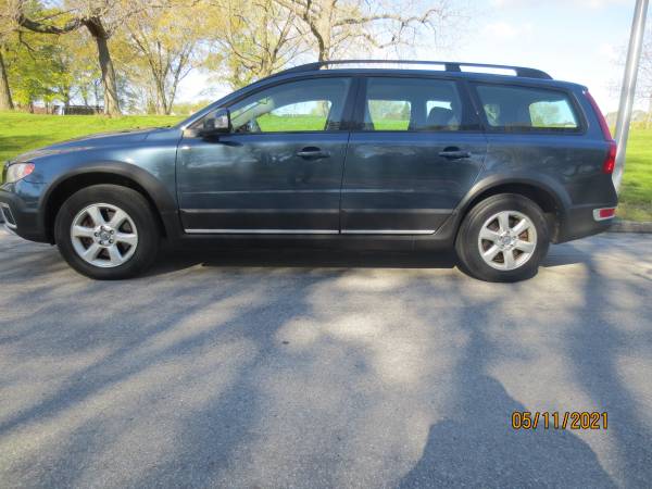 2008 Volvo XC70 AWD for sale in milwaukee, WI