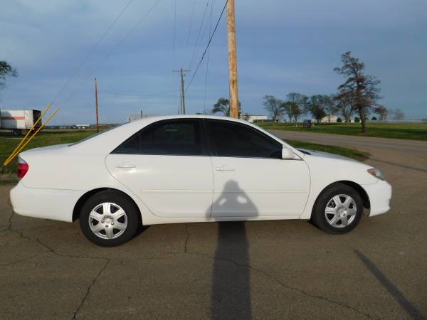 2006 Toyota Camry LE - - by dealer - vehicle for sale in Topeka, KS – photo 15