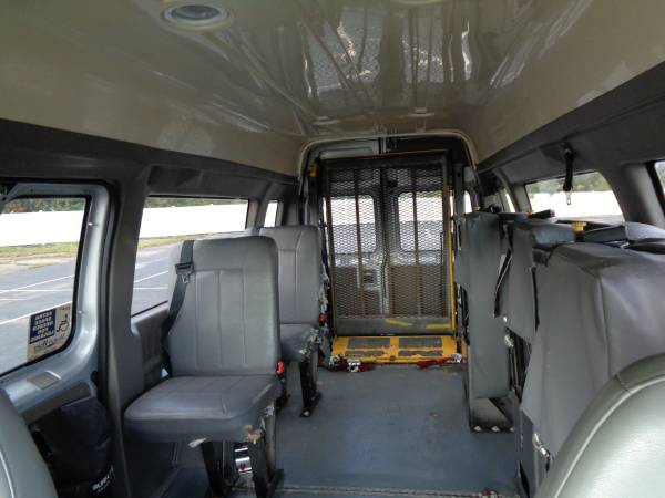 2008 FORD E-250 PASSENGER VAN! 1-OWNER, WHEEL CHAIR ACCESSIBLE!! for sale in PALMYRA, DE – photo 17