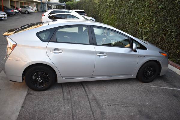 TOYOTA PRIUS THREE 2014 - cars & trucks - by owner - vehicle... for sale in Torrance, CA – photo 16