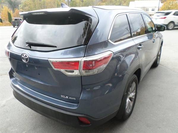 2015 Toyota Highlander XLE AWD V6 - - by dealer for sale in Springfield, VT – photo 6