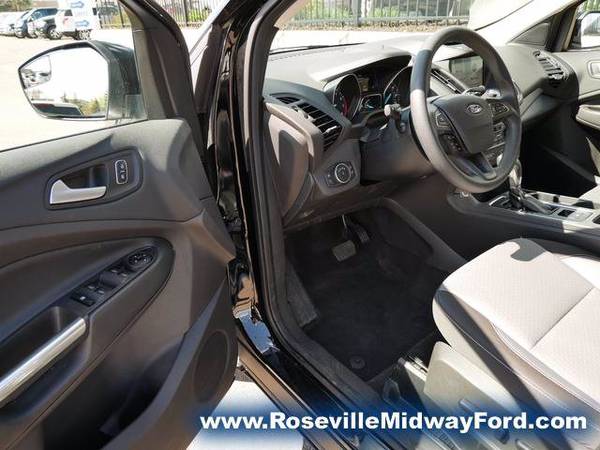 2018 Ford Escape Se - - by dealer - vehicle automotive for sale in Roseville, MN – photo 11