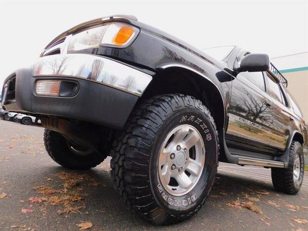 2000 Toyota 4Runner SR5 4X4 / 3.4L V6 / Sunroof / LIFTED/ 101,000... for sale in Portland, OR – photo 9