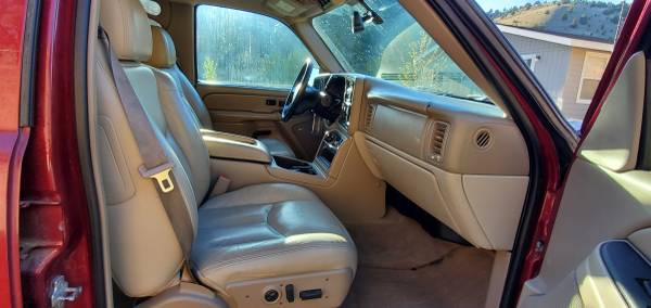 2004 Chevy Suburban for sale in Mount Vernon, OR – photo 13