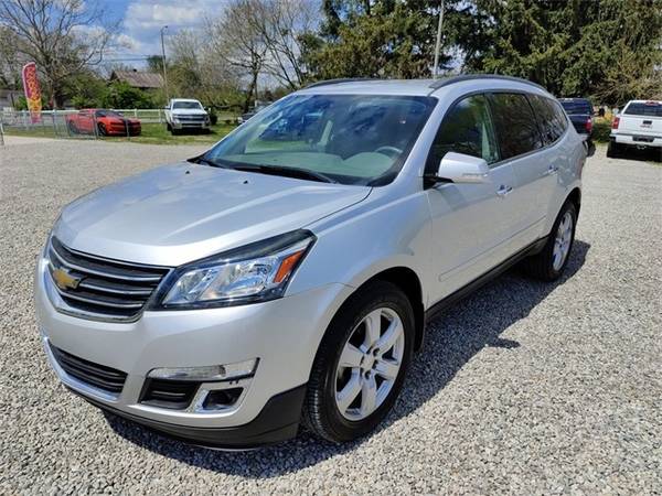 2016 Chevrolet Traverse LT - - by dealer - vehicle for sale in Chillicothe, OH – photo 3