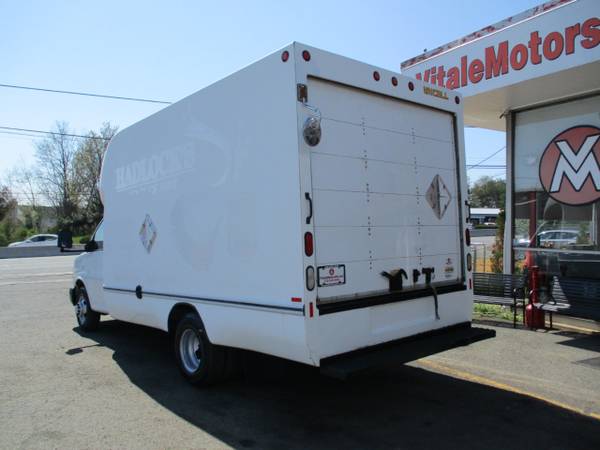 2010 Chevrolet Express Commercial Cutaway 3500 14 FOOT BOX TRUCK for sale in south amboy, IL – photo 3