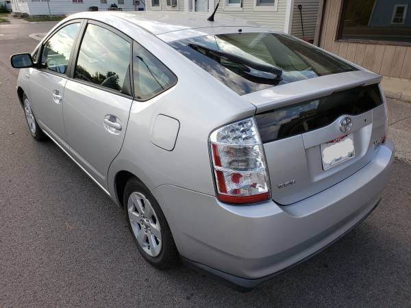 2006 Silver Toyota Prius LOW MILES! Loaded! Back-up Camera - cars &... for sale in Sidney, OH – photo 4