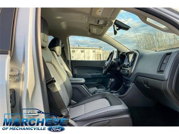 2017 Chevrolet Colorado Z71 4x4 4dr Crew Cab 5 ft. SB - truck - cars... for sale in mechanicville, NY – photo 9