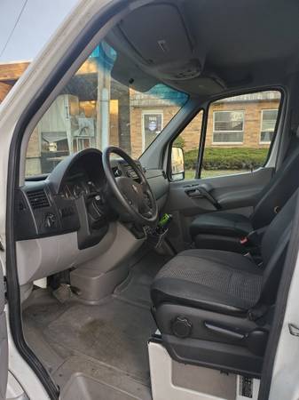 2007 Dodge Sprinter Low Miles - cars & trucks - by owner - vehicle... for sale in Melrose Park, IL – photo 7