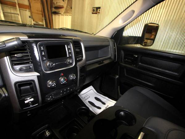2018 RAM 3500 Chassis Cab Tradesman 4WD Crew Cab 60 CA 172.4 W -... for sale in Evans, WY – photo 15