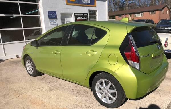 2015 Toyota Prius c - cars & trucks - by dealer - vehicle automotive... for sale in Hickory, NC – photo 3