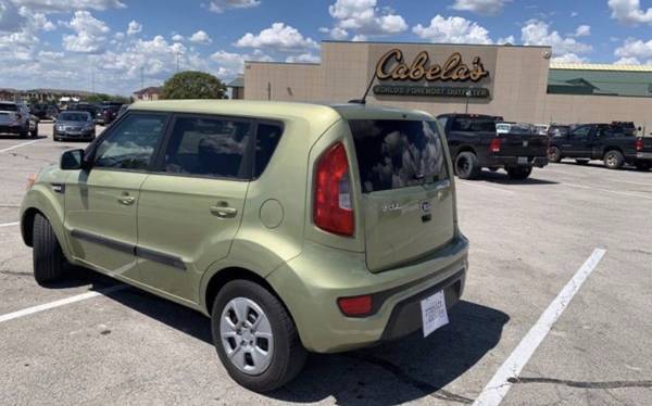 2013 Kia Soul 4D must sell - cars & trucks - by owner - vehicle... for sale in Buda, TX – photo 4