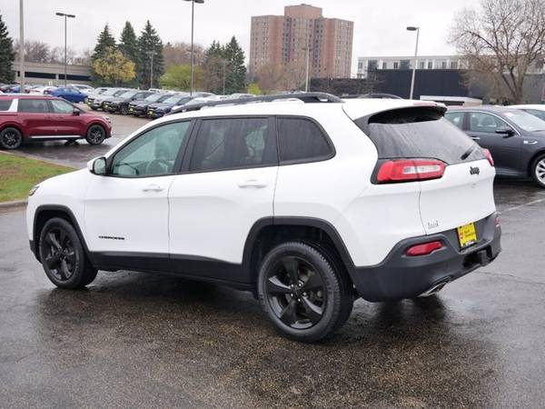 2016 Jeep Cherokee Altitude - - by dealer - vehicle for sale in Bloomington, MN – photo 8