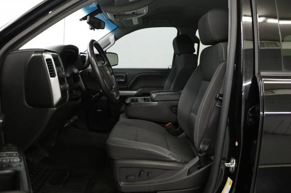 Z71! ALL STAR EDITION! 2017 Chevy SILVERADO 1500 LT 4WD Crew Cab for sale in clinton, OK – photo 4