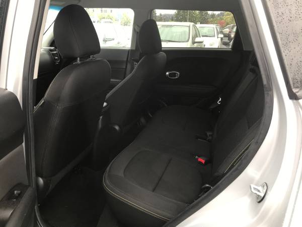 2015 KIA SOUL + LOW MILES ''WEEKEND SPECIAL PRICES'' - cars & trucks... for sale in Eugene, OR – photo 7