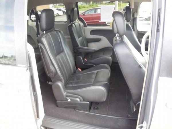 2013 CHRYSLER TOWN & COUNTRY TOURING for sale in Hobart, IN – photo 12