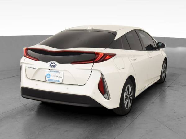 2017 Toyota Prius Prime Advanced Hatchback 4D hatchback White - -... for sale in Providence, RI – photo 10