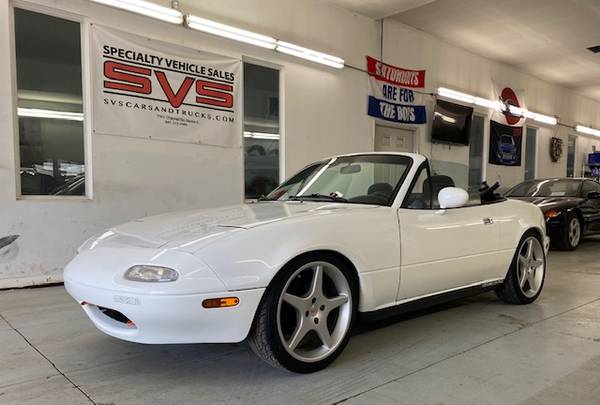 1991 Mazda MX-5 Miata CONVERTIBLE WITH ONLY 40K MILES - cars for sale in SKOKIE, WI – photo 8