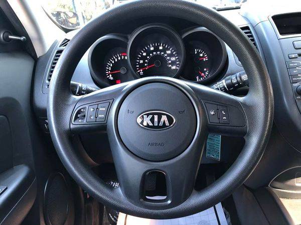 2013 Kia Soul Base 4dr Crossover 6M for sale in Houston, TX – photo 17