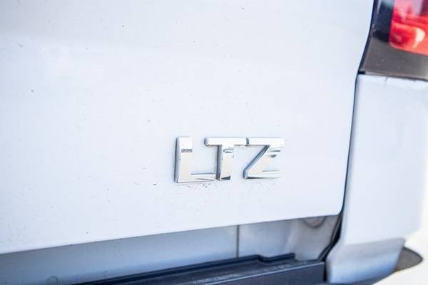 DIESEL TRUCK 2017 Chevrolet Silverado 3500 4x4 4WD Chevy LTZ Cab for sale in Sumner, WA – photo 8