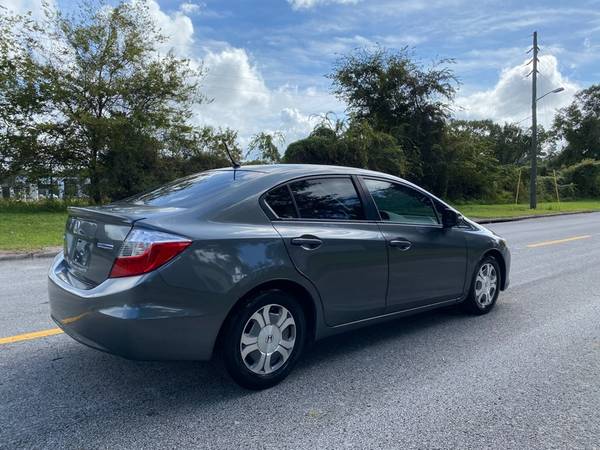 12 Honda Civic Hybrid VEHICLE IN MINT CONDITION-WE DONT CHARGE... for sale in Gainesville, FL – photo 5