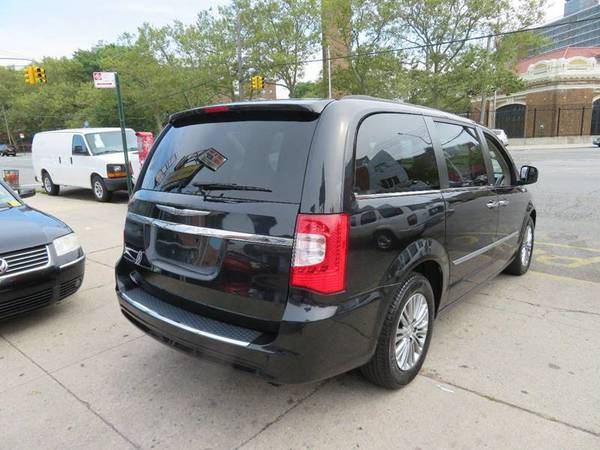 2013 Chrysler Town & Country Touring Minivan !Loaded!1 Owner! for sale in Brooklyn, NY – photo 3
