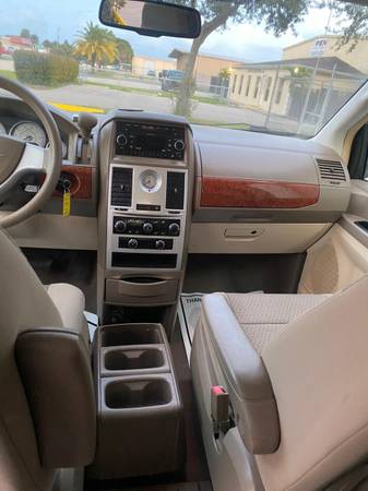 2009 Chrysler Town and Country - cars & trucks - by owner - vehicle... for sale in Naples, FL – photo 7