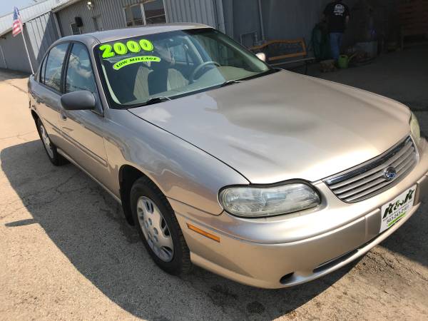 1999 Chevy Malibu 100,000 MILES ICE COLD AIR!!! - cars & trucks - by... for sale in Clinton, IA – photo 4