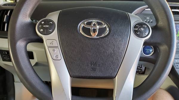 2013 Toyota Prius 5dr HB Three - cars & trucks - by dealer - vehicle... for sale in Austin, TX – photo 21