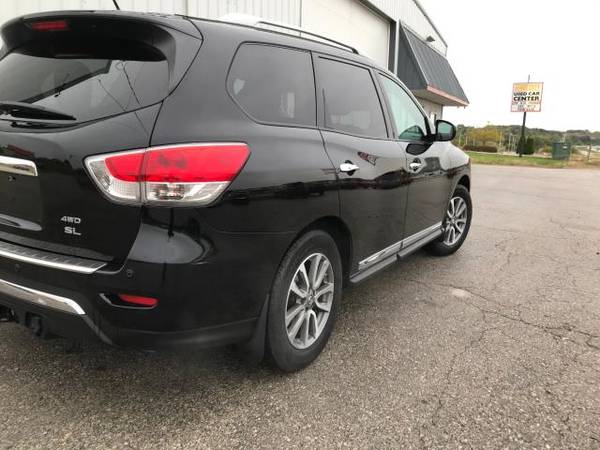 2014 Nissan Pathfinder SL 4WD - cars & trucks - by dealer - vehicle... for sale in Iowa City, IA – photo 7