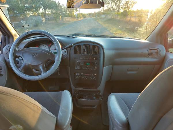 2001 Dodge Grand Caravan - cars & trucks - by owner - vehicle... for sale in New Braunfels, TX – photo 9