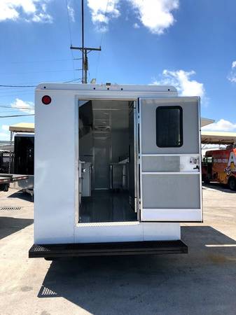 2008 Workhorse W42 - Food Truck Financing Available! - cars & trucks... for sale in Miami, CA – photo 2