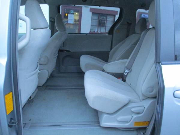 2011 Toyota Sienna sport LE **8 passenger/Like New/Clean & New... for sale in Roanoke, VA – photo 15