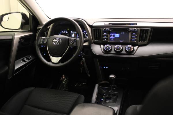 2017 Toyota RAV4 LE W/BLUETOOTH Stock #:190043A CLEAN CARFAX for sale in Scottsdale, AZ – photo 22