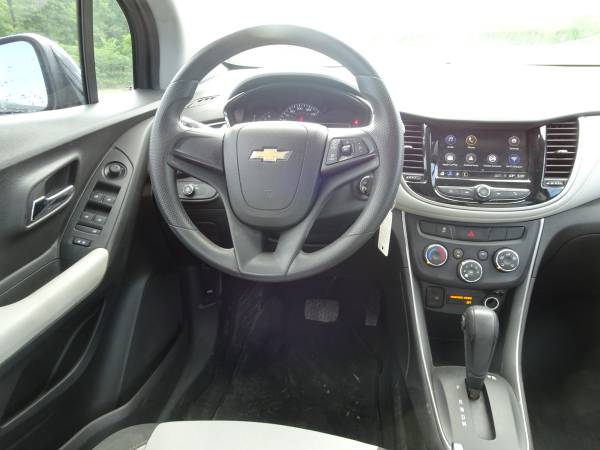 2018 Chevrolet Trax LS, 33 MPG - - by dealer - vehicle for sale in Catoosa, OK – photo 13