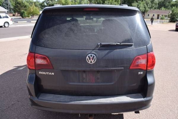 2011 Volkswagen Routan SE for sale in Colorado Springs, CO – photo 6