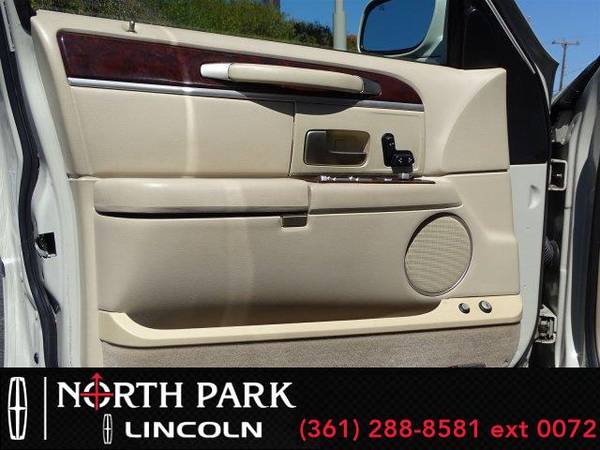 2007 Lincoln Town Car Signature - sedan for sale in San Antonio, TX – photo 11