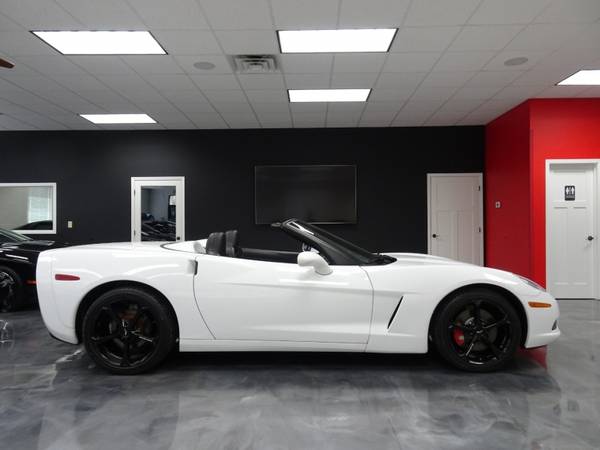 2012 Chevrolet Corvette 1LT - - by dealer - vehicle for sale in Waterloo, WI – photo 4