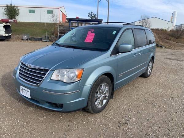 2010 CHRYSLER TOWN & COUNTRY - cars & trucks - by dealer - vehicle... for sale in Valley City, ND – photo 3
