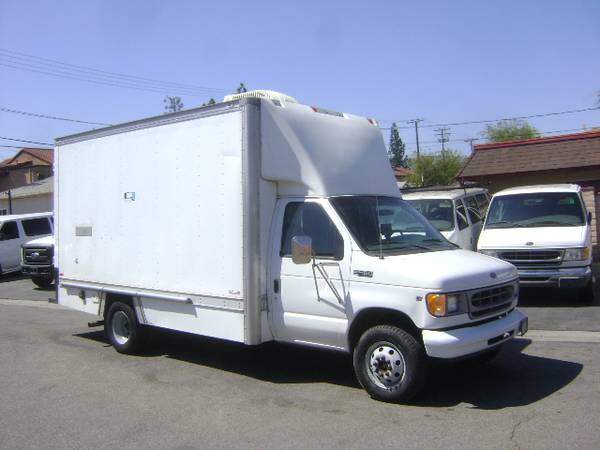 Ford E450 14 Box Truck 1 Owner Ex-City Cargo Moving Van Dually for sale in Corona, CA – photo 3