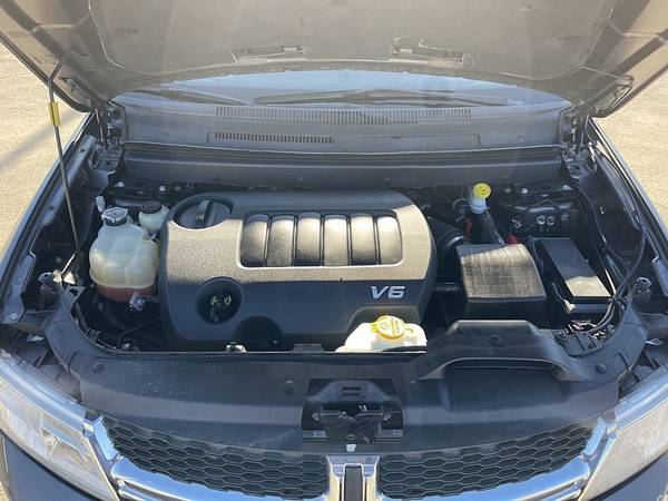 2018 Dodge Journey 4d SUV FWD SXT V6 - - by dealer for sale in Cincinnati, OH – photo 15