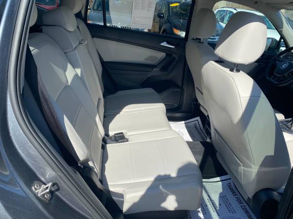 2018 VW TIGUAN SE 4X4 - - by dealer for sale in south burlington, VT – photo 12