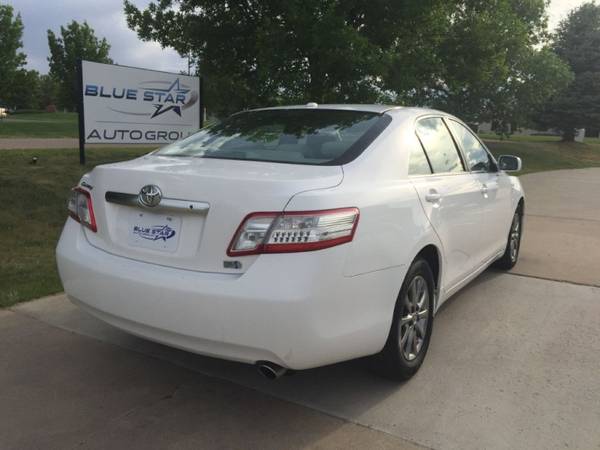 2011 TOYOTA CAMRY HYBRID Leather NICE - Save Big on Gas - 114mo_0dn for sale in Frederick, WY – photo 3