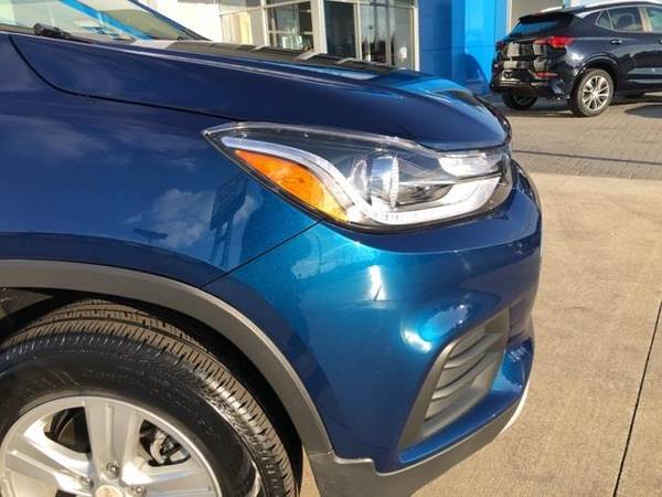 2019 Chevrolet Trax LT - wagon - cars & trucks - by dealer - vehicle... for sale in Manitowoc, WI – photo 13